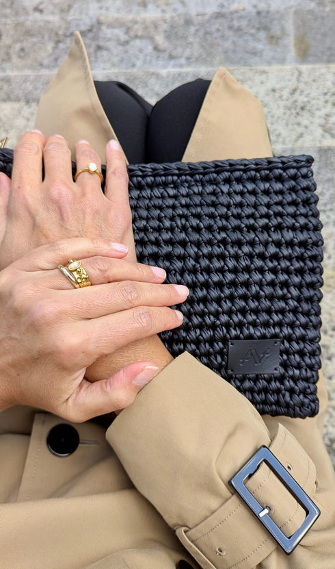 Clutch - NALA Autumn Edition <br> schwarz